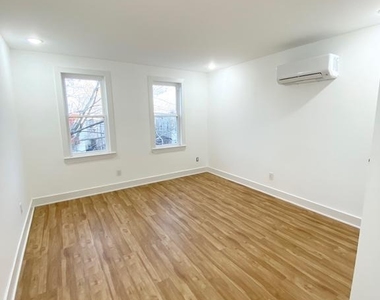 2533 N 7th Street - Photo Thumbnail 10
