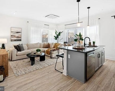 2200 E Somerset Street - Photo Thumbnail 11