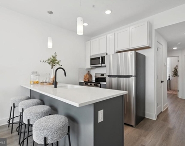 2200 E Somerset Street - Photo Thumbnail 2