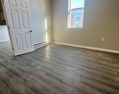 2419 S 62nd Street - Photo Thumbnail 8