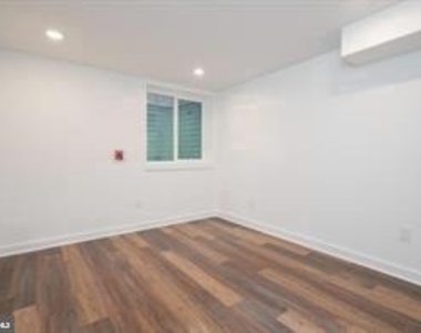 727 N 39th Street - Photo Thumbnail 13