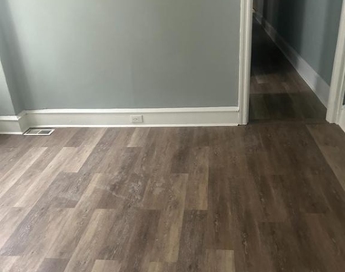1620 S 56th Street - Photo Thumbnail 6