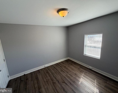 134 W Airy Street - Photo Thumbnail 8