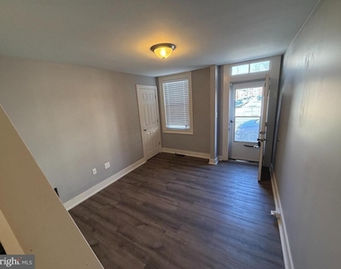 134 W Airy Street - Photo Thumbnail 5