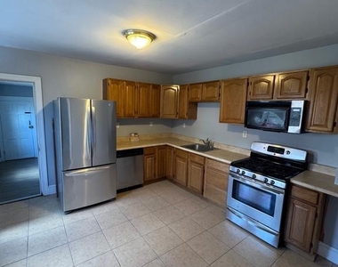 729 E Haverford Road - Photo Thumbnail 3