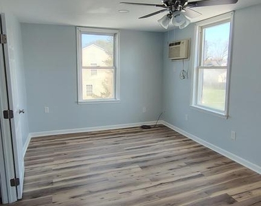 1000 Main Avenue - Photo Thumbnail 11