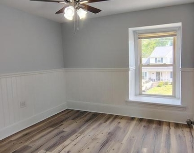 1000 Main Avenue - Photo Thumbnail 10