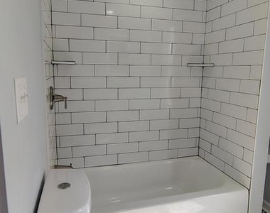 1000 Main Avenue - Photo Thumbnail 13