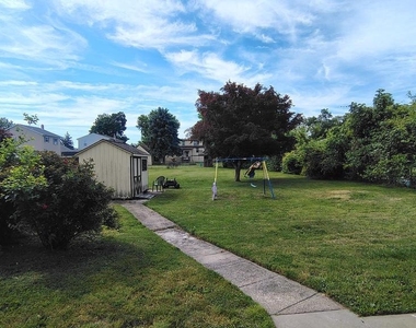 1000 Main Avenue - Photo Thumbnail 2
