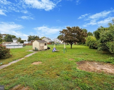 1000 Main Avenue - Photo Thumbnail 2
