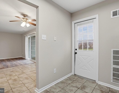 4546 Rosemarie Drive - Photo Thumbnail 8