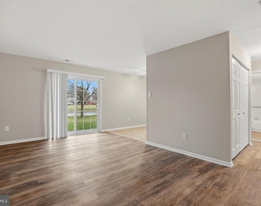 4546 Rosemarie Drive - Photo Thumbnail 3