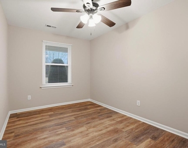 4546 Rosemarie Drive - Photo Thumbnail 11
