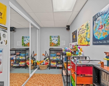 1003 Mulberry Court - Photo Thumbnail 17