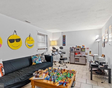 1003 Mulberry Court - Photo Thumbnail 16