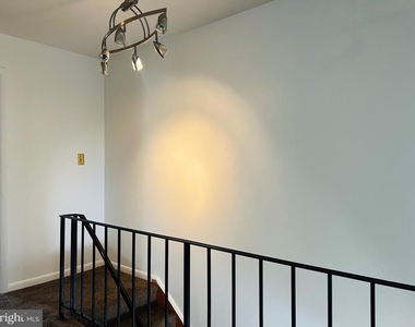 8613 Seasons Way - Photo Thumbnail 27