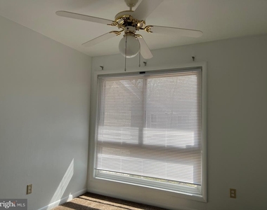 8613 Seasons Way - Photo Thumbnail 30