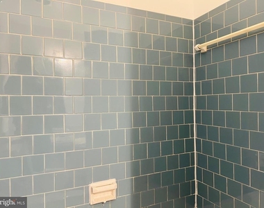 8613 Seasons Way - Photo Thumbnail 18
