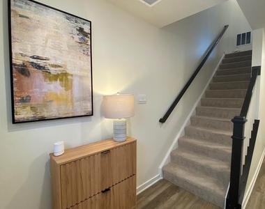 7530 Daybreak Drive - Photo Thumbnail 2