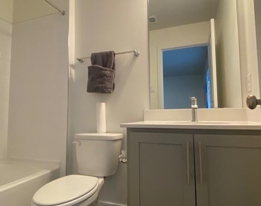 7530 Daybreak Drive - Photo Thumbnail 4