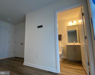 7530 Daybreak Drive - Photo Thumbnail 3