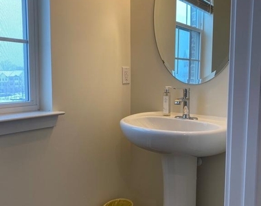 7530 Daybreak Drive - Photo Thumbnail 16