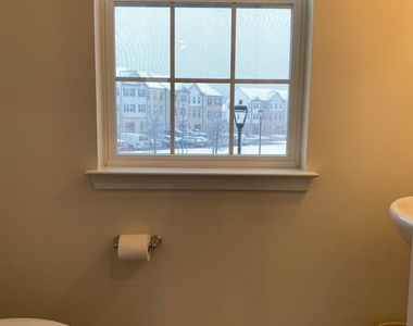 7530 Daybreak Drive - Photo Thumbnail 17
