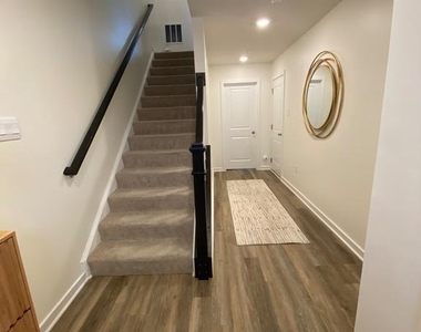 7530 Daybreak Drive - Photo Thumbnail 7