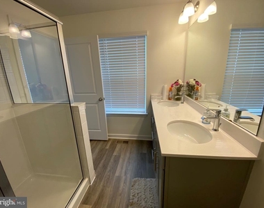 7530 Daybreak Drive - Photo Thumbnail 37