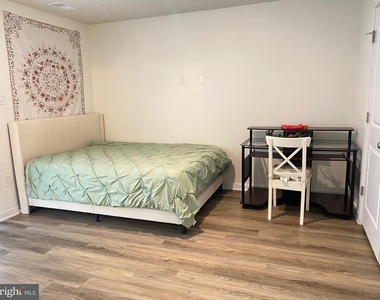 7530 Daybreak Drive - Photo Thumbnail 21