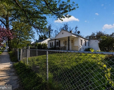 5604 29th Avenue - Photo Thumbnail 1