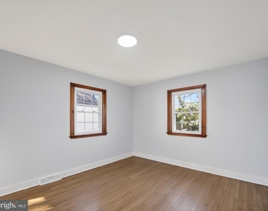 5604 29th Avenue - Photo Thumbnail 18