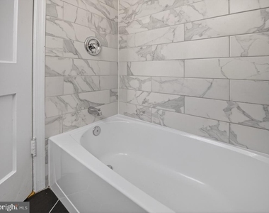 5604 29th Avenue - Photo Thumbnail 26