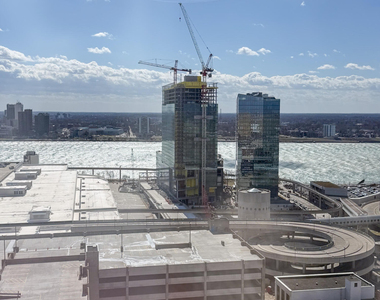 525 W Lafayette Boulevard - Photo Thumbnail 18