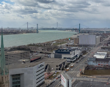 525 W Lafayette Boulevard - Photo Thumbnail 21