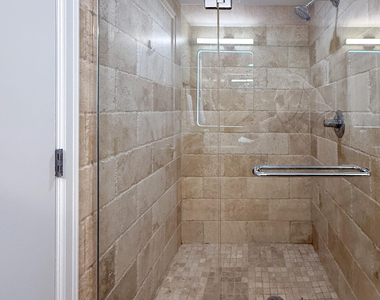 525 W Lafayette Boulevard - Photo Thumbnail 14