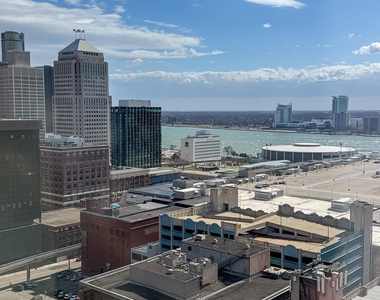 525 W Lafayette Boulevard - Photo Thumbnail 17