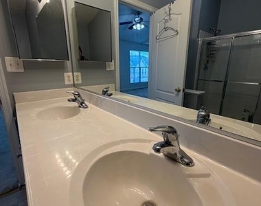 108 Leather Fern Way - Photo Thumbnail 10
