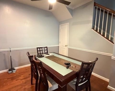 108 Leather Fern Way - Photo Thumbnail 4