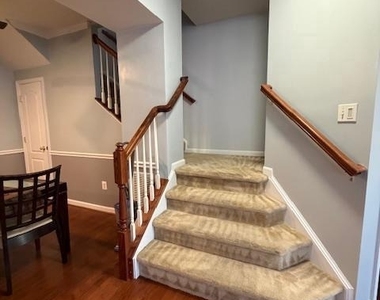 108 Leather Fern Way - Photo Thumbnail 7