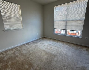 108 Leather Fern Way - Photo Thumbnail 15