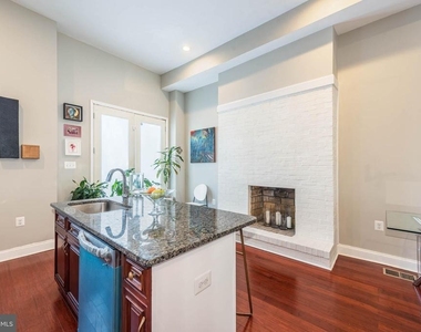 1929 Mcculloh Street - Photo Thumbnail 10