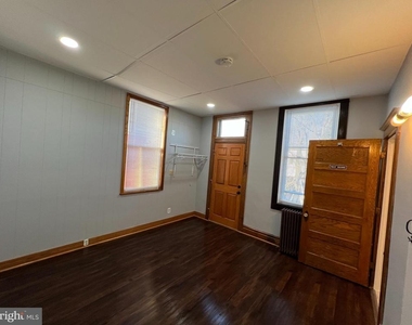 133 Virginia Avenue - Photo Thumbnail 9