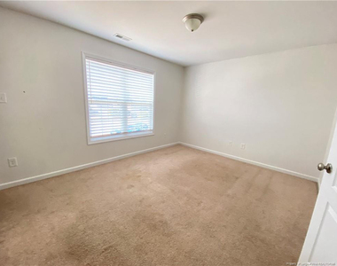 1305 Kershaw Loop - Photo Thumbnail 8