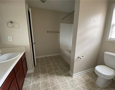 1305 Kershaw Loop - Photo Thumbnail 9