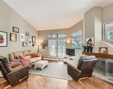 300 San Gabriel Village Blvd - Photo Thumbnail 3