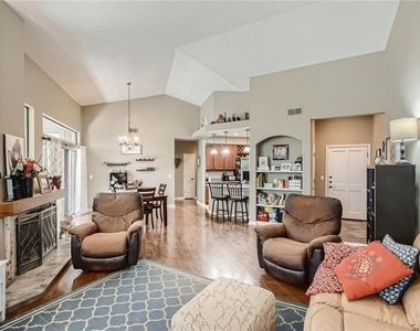 300 San Gabriel Village Blvd - Photo Thumbnail 5