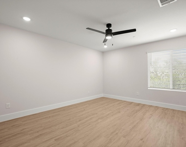 17119 Homestead Haven Dr - Photo Thumbnail 12