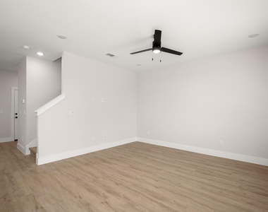 17119 Homestead Haven Dr - Photo Thumbnail 8