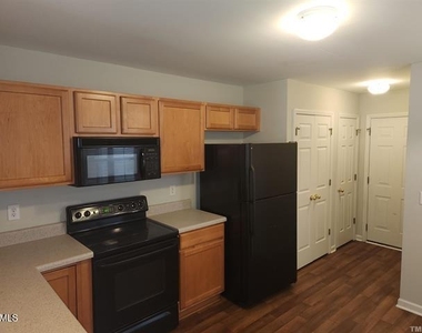 2630 Vega Court - Photo Thumbnail 7